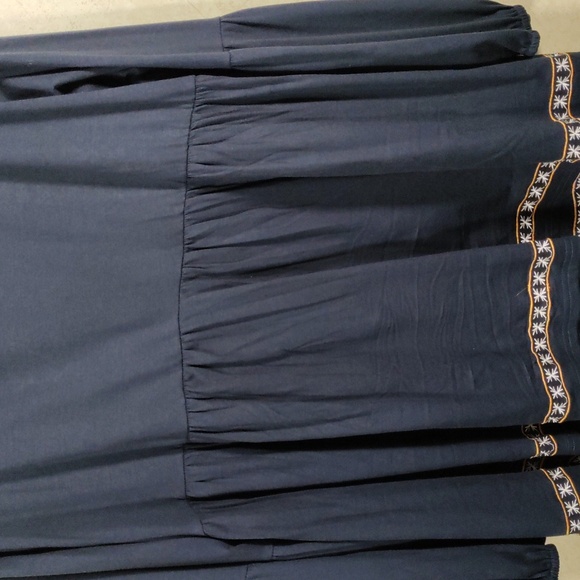 120144 BloomChic navy long sleeve w/gold embroidery blouse 22/24 NWT - Picture 9 of 14